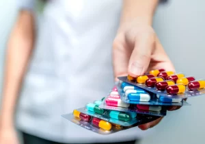 Quais são as 4 finalidades de um medicamento?